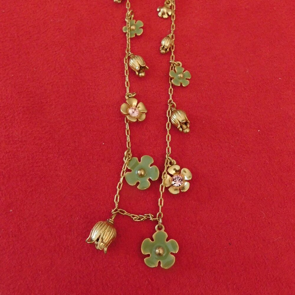 Ladies Pilgrim Necklace
